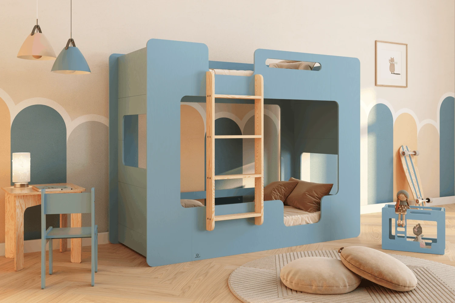 Blaues Holz-Etagenbett MIMI B neben seiner Miniaturausführung für Puppen in Blau